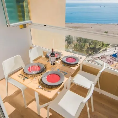 Bonito Estudio A Pie De Playa *