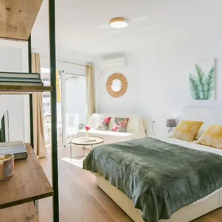 Bonito Estudio A Pie De Playa Benalmadena
